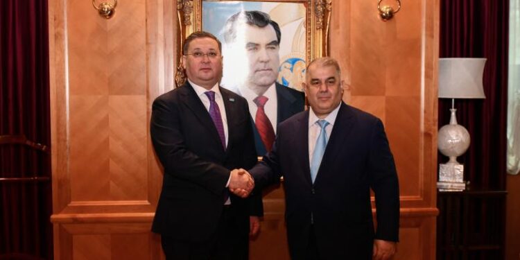 Казахстан и Таджикистан договорились о сотрудничестве в банковской сфере