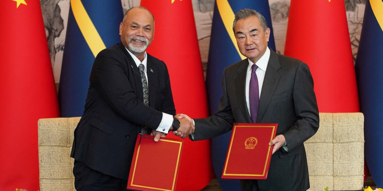 Китай и Науру возобновили дипломатические отношения