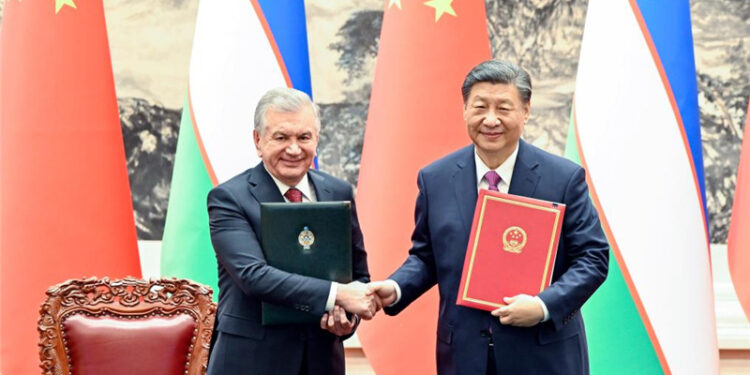 Китай и Узбекистан повысили двусторонние отношения