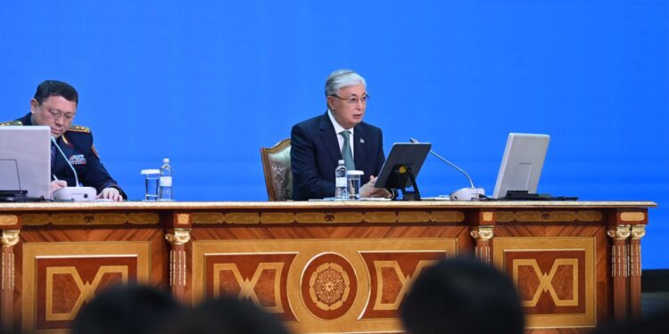 Важнейшую задачу полиции Казахстана назвал Касым-Жомарт Токаев