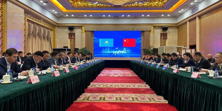 В Урумчи прошла встреча казахстанских и китайских транспортно-логистических компаний