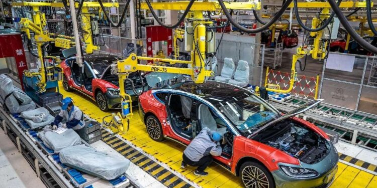 Новые достижения зафиксированы в годовых экономических отчетах регионов Китая