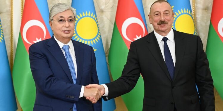 Токаев проведет переговоры с Алиевым в Азербайджане