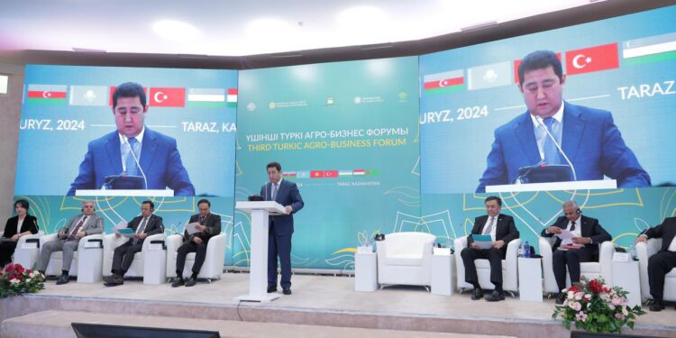 О мерах по развитию семеноводства рассказал Айдарбек Сапаров