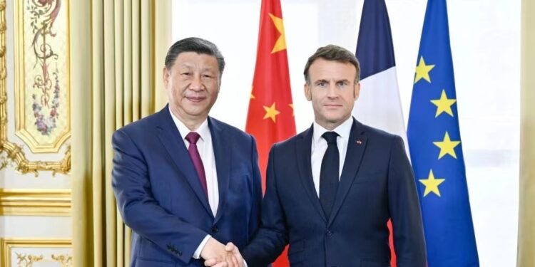 Си Цзиньпин и Макрон провели переговоры