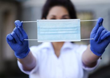 Коронавирус тарап жатыр: Маска режимі қайта енгізілді