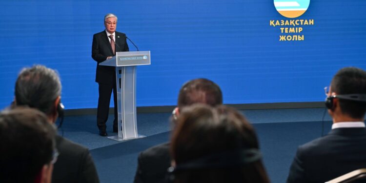 Қазақстан мен Қытай бірлесіп «ақылды темір жол» жасайтын болды