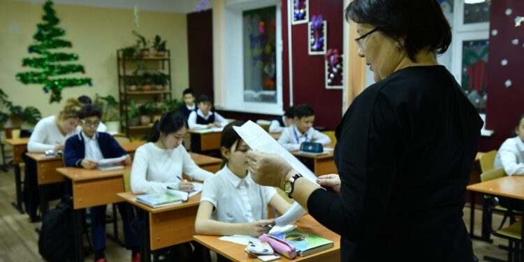 Қазақстанда мұғалімдерді жұмысқа қабылдау жүйесі өзгереді