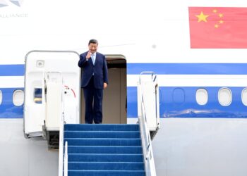 «Си Цзиньпинь­нің сүйікті қа­натты сөздері» қа­зақ тілінде жарияланды