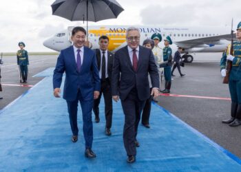 ШЫҰ саммиті: Моңғолия Президенті Астанаға келді