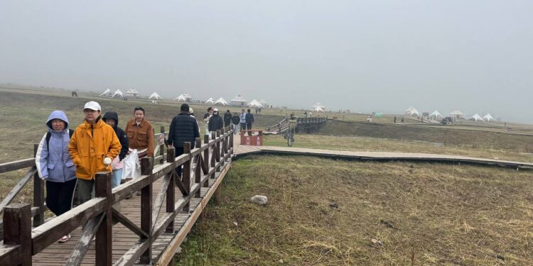 Туристерді баураған Нарат сахарасы: Қазақылықтың қаймағы бұзылмаған өлке