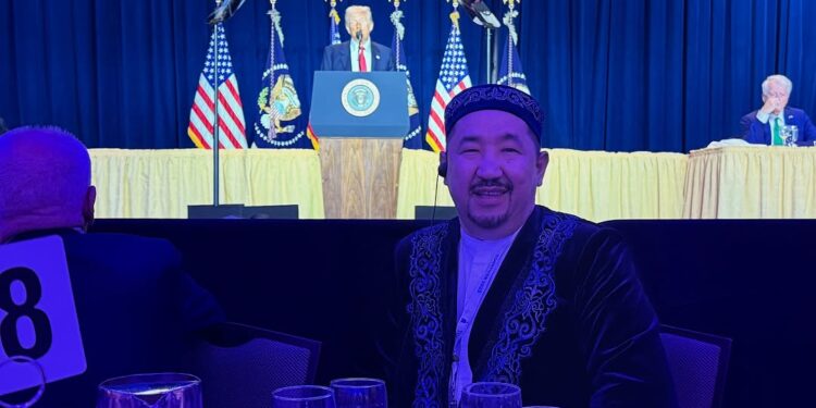 Нұрлан имам Трамп өткізген қайырымдылық асқа қатысты