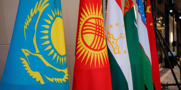 Қытайдың инфрақұрылымдық бастамасы Орталық Азияны қалай өзгертіп жатыр