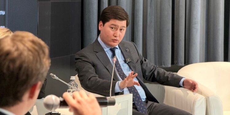 AI мен деректер ағыны өсімі телеком-инфрақұрылымды елдің жаһандық бәсекеге қабілеттілігінің негізгі факторына айналдырады – сарапшы