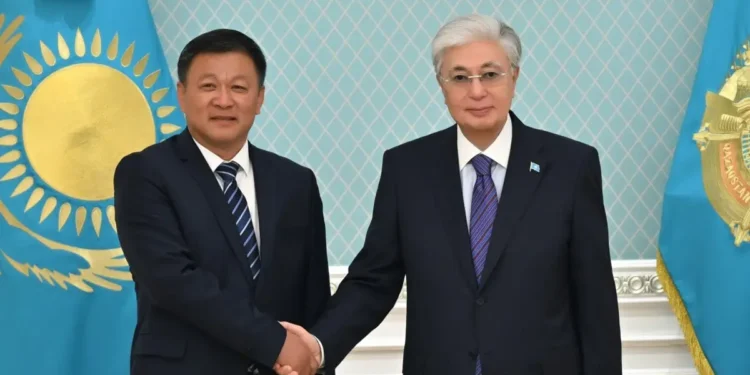    Қасым-Жомарт Тоқаев Xinjiang Lihua компаниясы басшысымен мақта кластерін дамыту мәселесін талқылады