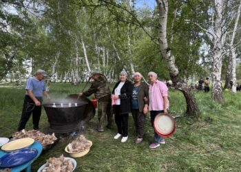 Қоғам ауылының тұрғындары тасаттық берді